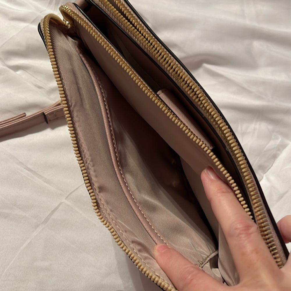 Nine West crossbody - Picture 11 of 11
